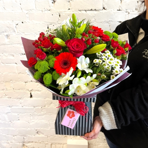 Merry & Bright Handtied