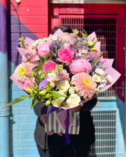 Pastel Summer Handtied